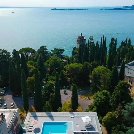 Minnie Gardone Riviera